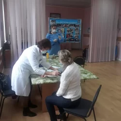 В ГУ "Территориальный центр социального обслуживания населения Ленинского района г. Бреста" открылся пункт вакцинации