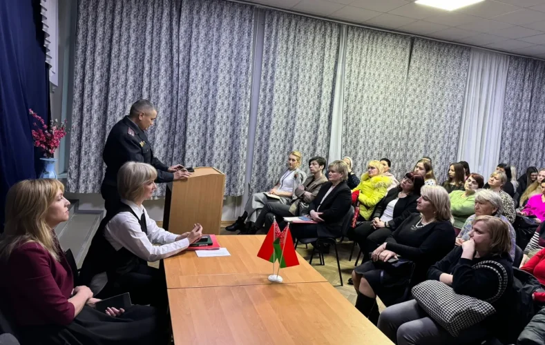 Встречи руководства администрации с трудовыми коллективами
