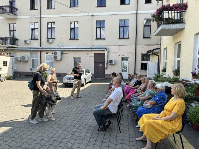 Гости из поисково-спасательногой отряда Юго-Запад