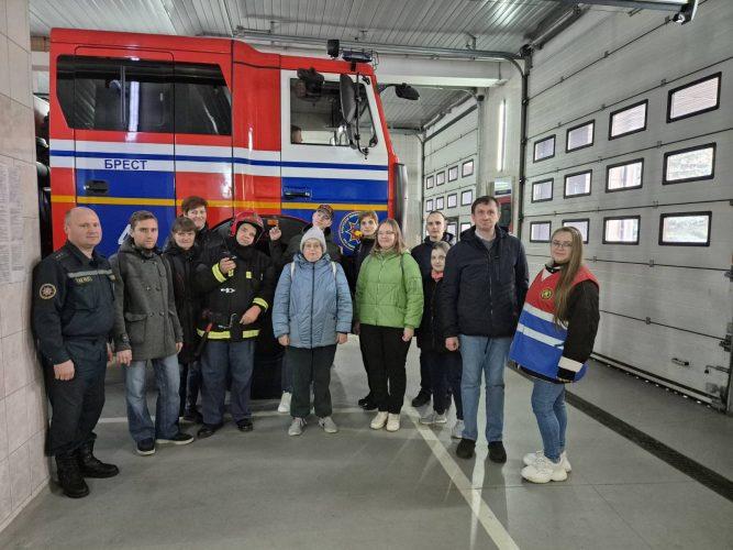 Экскурсия в пожарную аварийно-спасательную часть № 2 г. Бреста