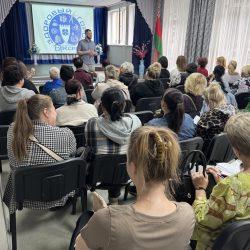 Встреча   врача–психотерапевта Прецкайло  В.И. с работниками Центра