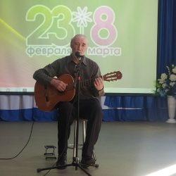 «23+8»
